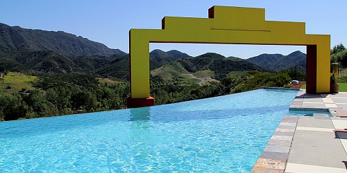 2401 Kanan Road, Agoura, CA 91301