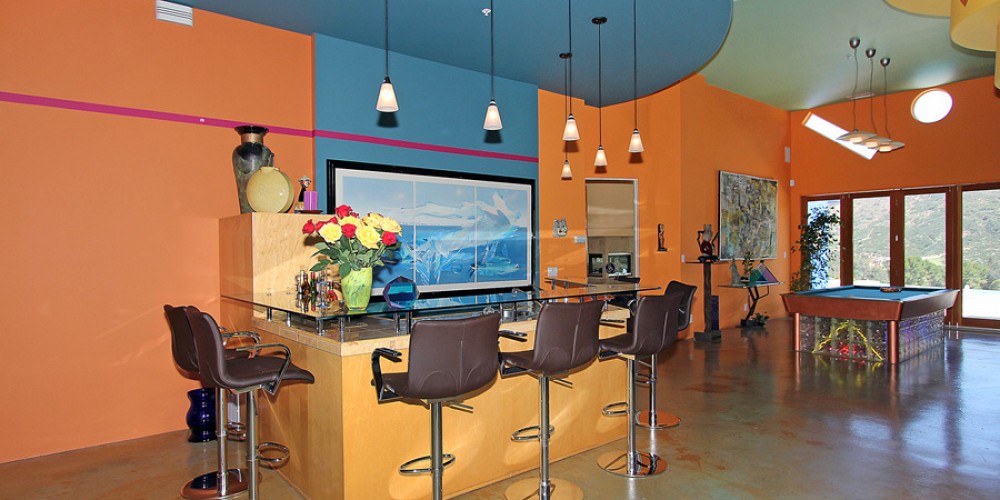 2401 Kanan Road, Agoura, CA 91301