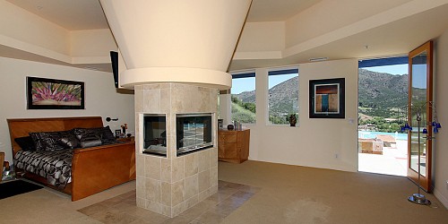 2401 Kanan Road, Agoura, CA 91301