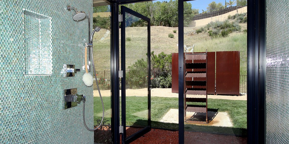 2401 Kanan Road, Agoura, CA 91301