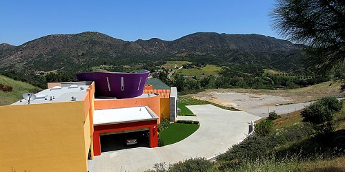 2401 Kanan Road, Agoura, CA 91301