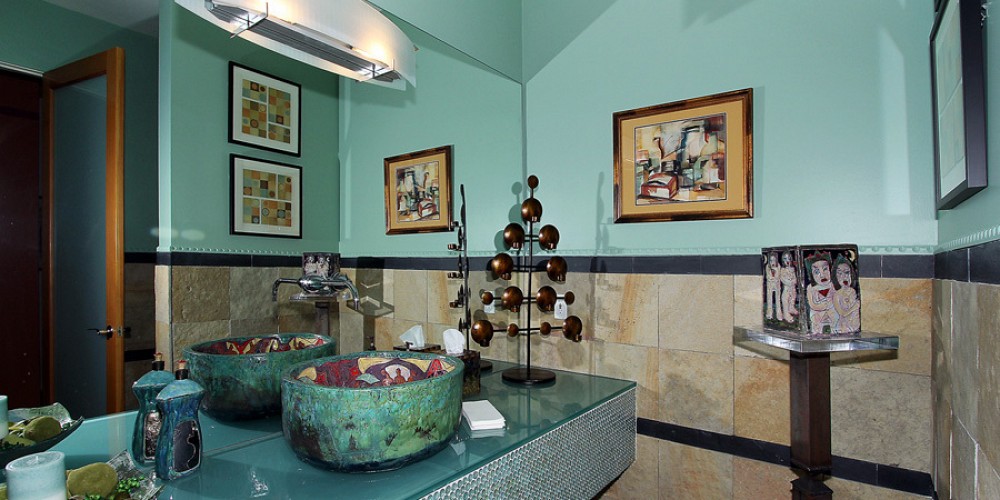 2401 Kanan Road, Agoura, CA 91301