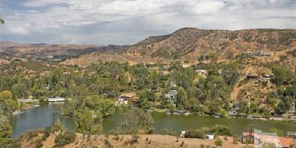 28913 Apache Trail, Agoura Hills, CA 91301