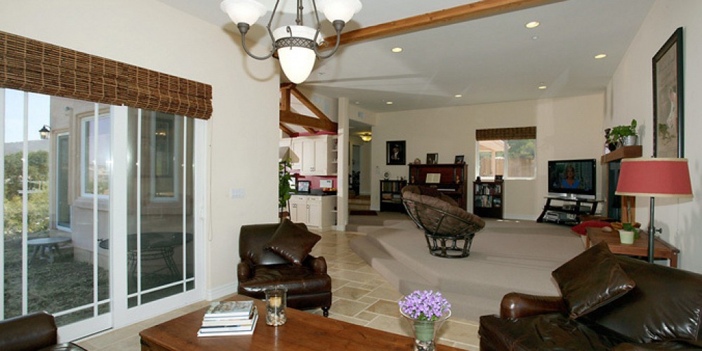 312 Manzanita Lane, Thousand Oaks, CA 91361