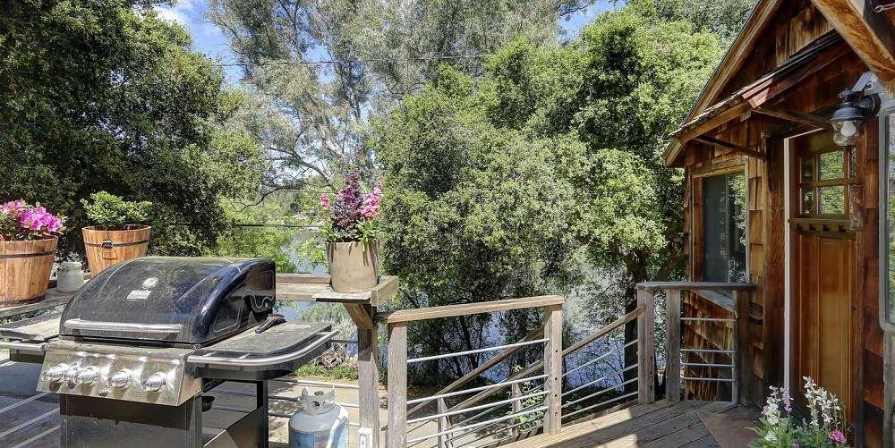 28966 S. Lakeshore Drive, Agoura, CA 91301