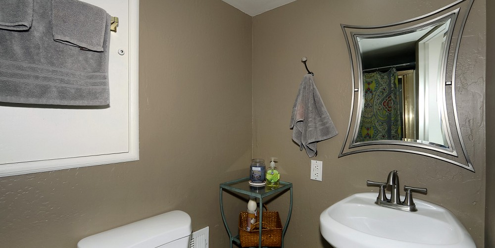 28966 S. Lakeshore Drive, Agoura, CA 91301