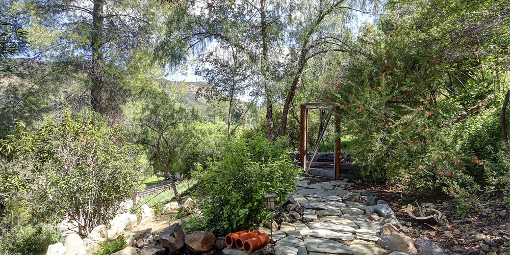 28966 S. Lakeshore Drive, Agoura, CA 91301