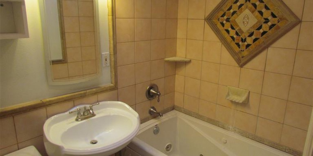 1460 E Avenida De Los Arboles, Thousand Oaks, CA 91360