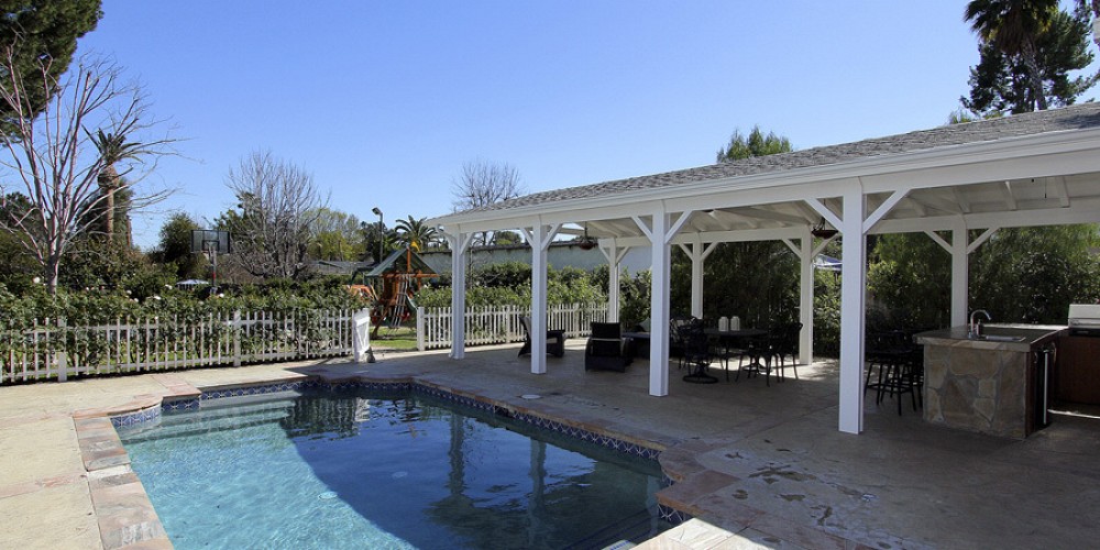 5732 Jumilla Avenue, Woodland Hills, CA 91367