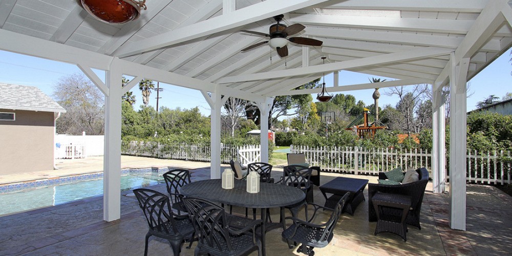 5732 Jumilla Avenue, Woodland Hills, CA 91367