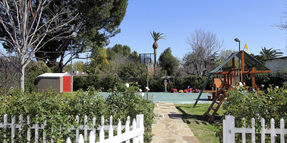 5732 Jumilla Avenue, Woodland Hills, CA 91367