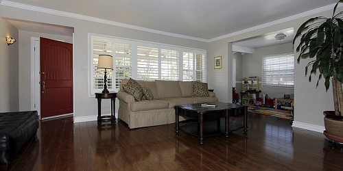 5732 Jumilla Avenue, Woodland Hills, CA 91367