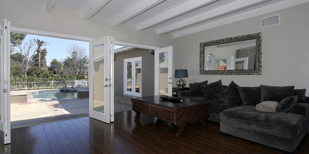 5732 Jumilla Avenue, Woodland Hills, CA 91367