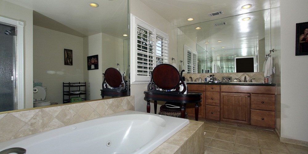 5732 Jumilla Avenue, Woodland Hills, CA 91367