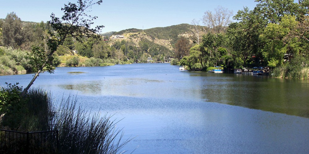 2210 Triunfo Pl, Agoura, CA 91301