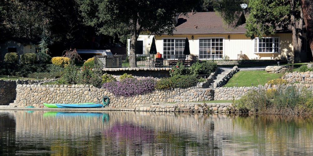 2210 Triunfo Pl, Agoura, CA 91301