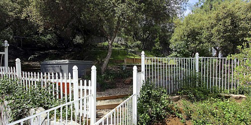 29050 Lake Drive, Agoura, CA 91301