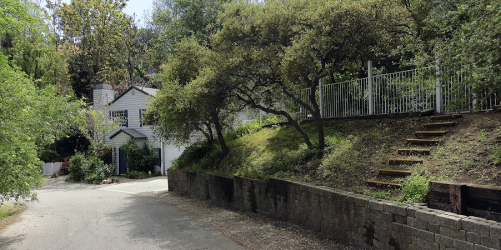 29050 Lake Drive, Agoura, CA 91301