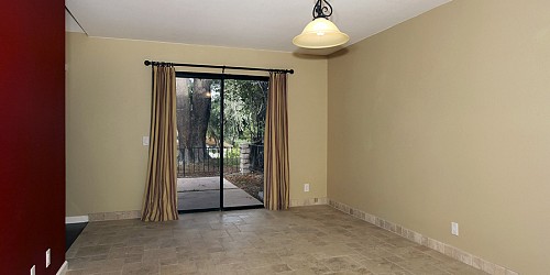 207 Red Oak Lane, Newbury Park, CA 91320