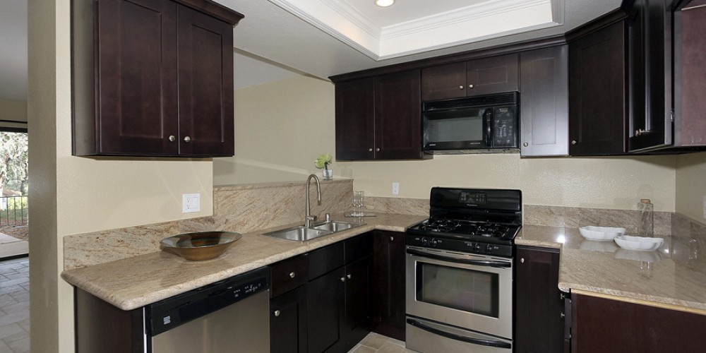 207 Red Oak Lane, Newbury Park, CA 91320