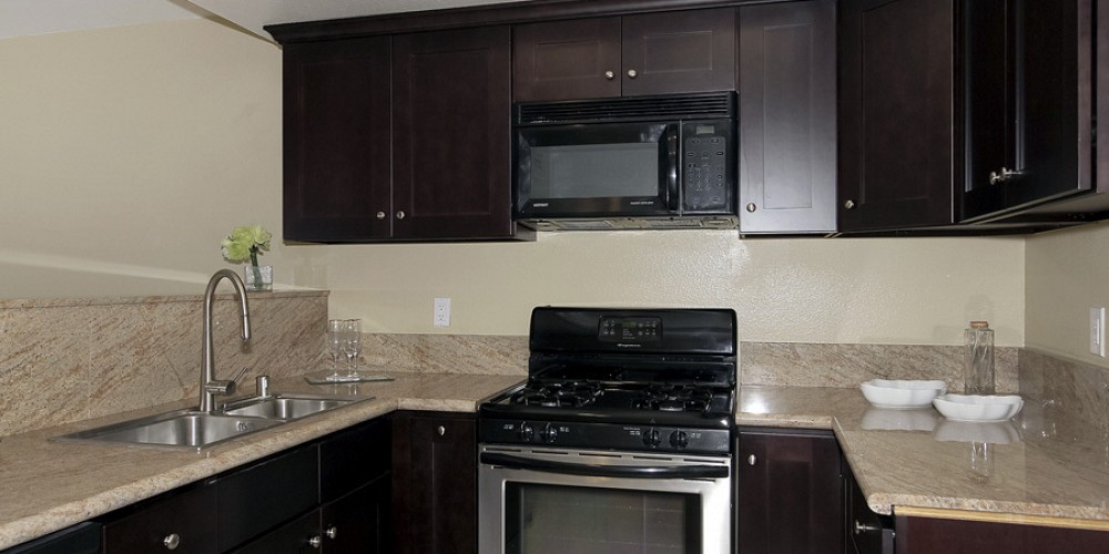 207 Red Oak Lane, Newbury Park, CA 91320