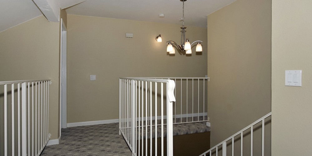 207 Red Oak Lane, Newbury Park, CA 91320