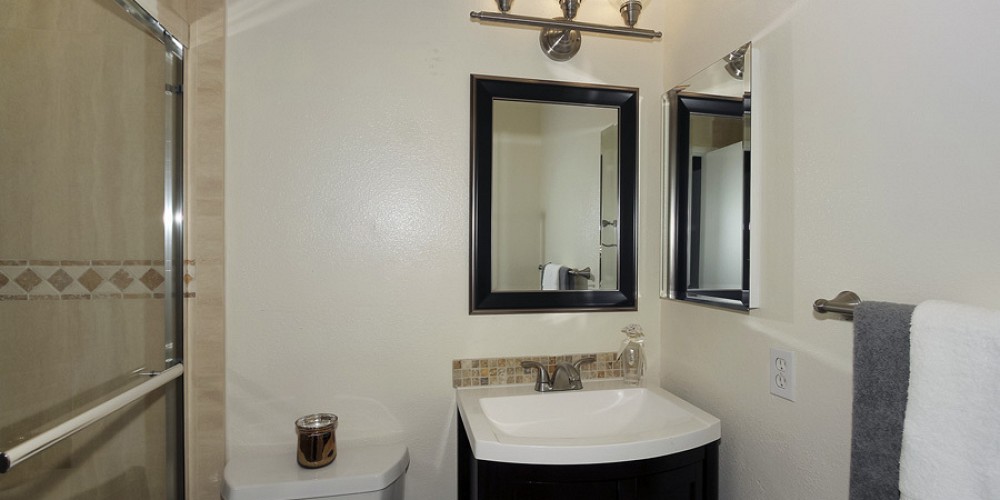 207 Red Oak Lane, Newbury Park, CA 91320