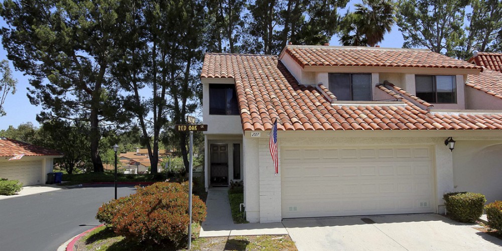207 Red Oak Lane, Newbury Park, CA 91320