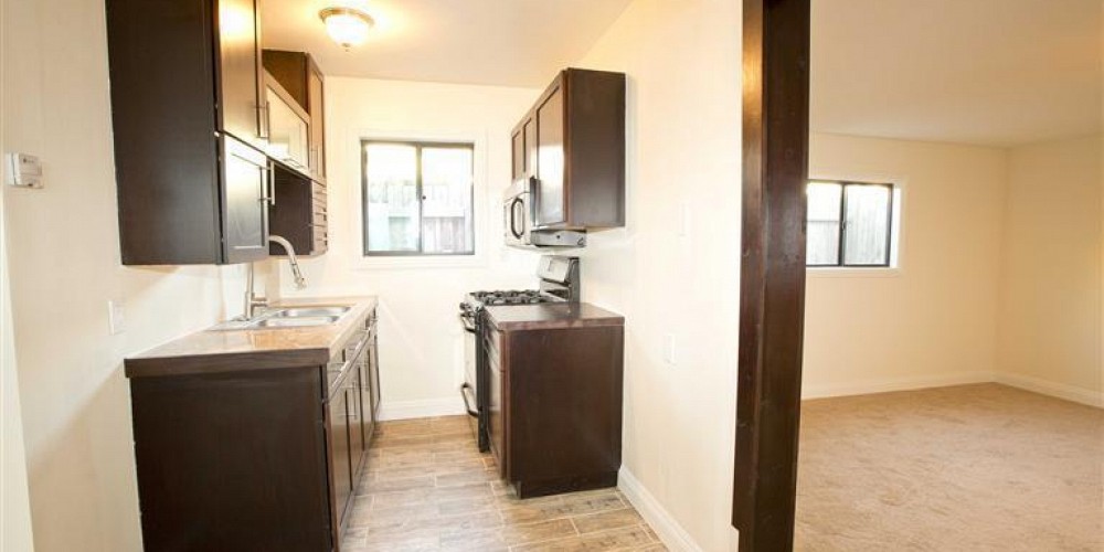 253 Rossmore Drive, Oxnard, CA 93035