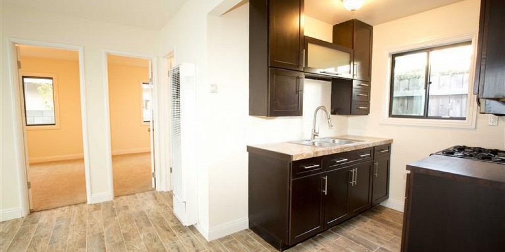 253 Rossmore Drive, Oxnard, CA 93035