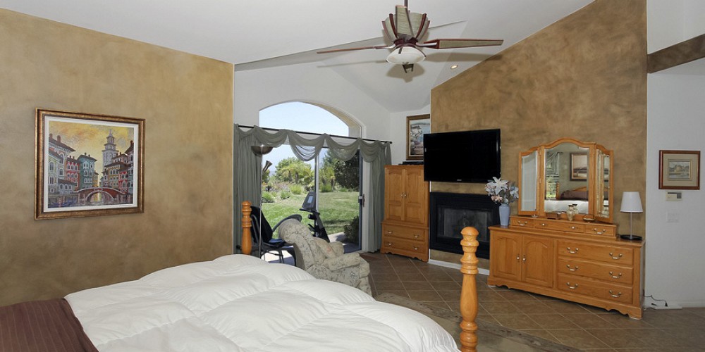 789 Emerson Street, Thousand Oaks, CA 91362