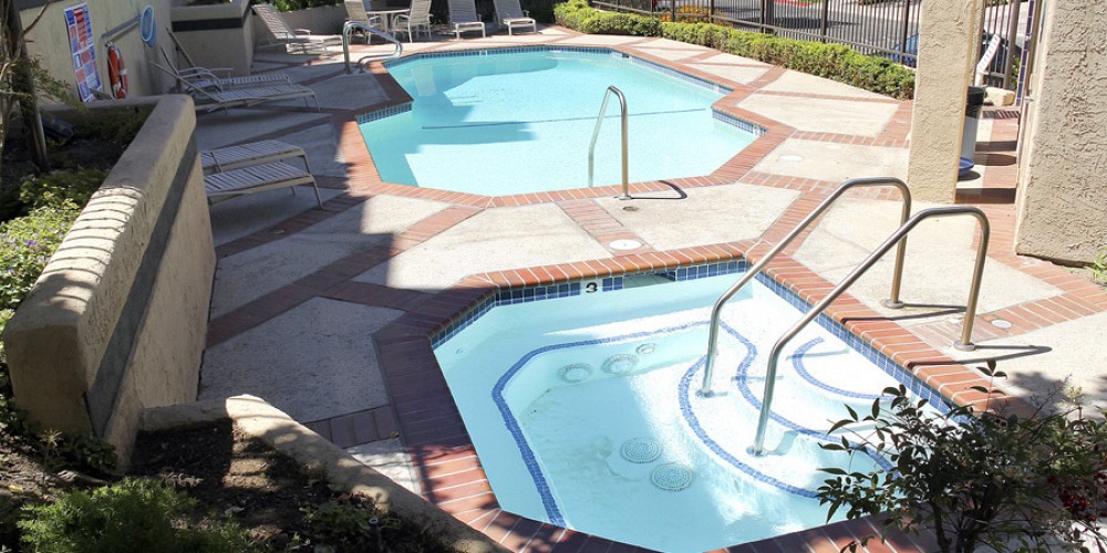 161 Mcafee Court, Thousand Oaks, CA 91360