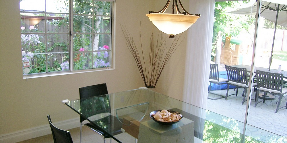 4345 Willow Glen Street, Calabasas, CA 91302