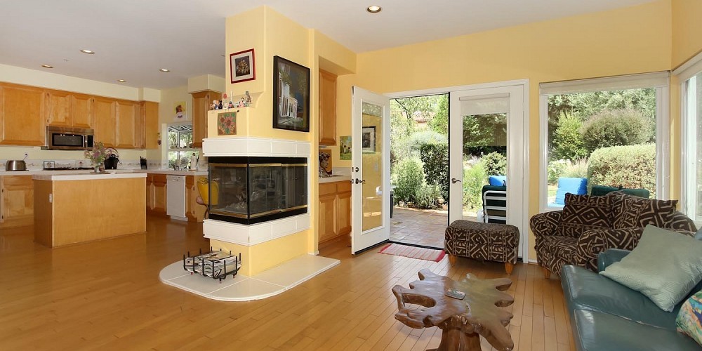 29895 Triunfo Drive, Agoura, CA 91301