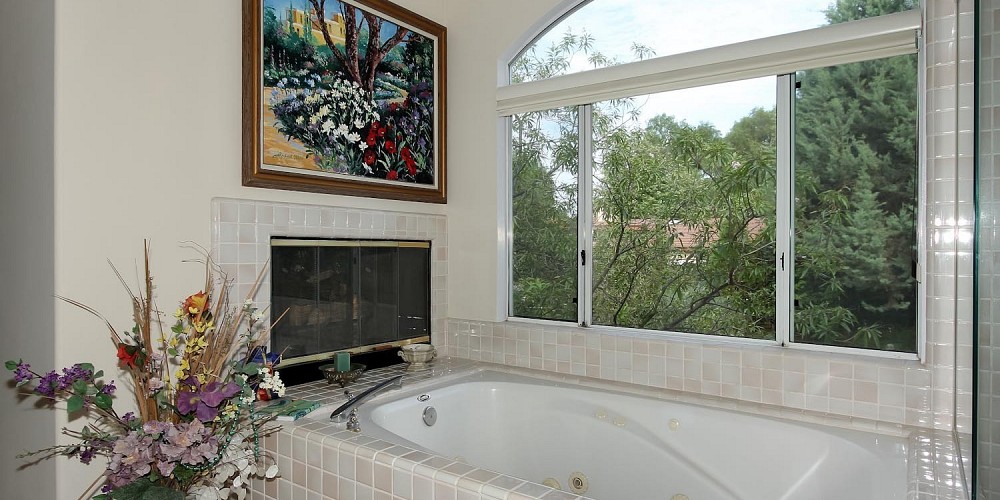 29895 Triunfo Drive, Agoura, CA 91301