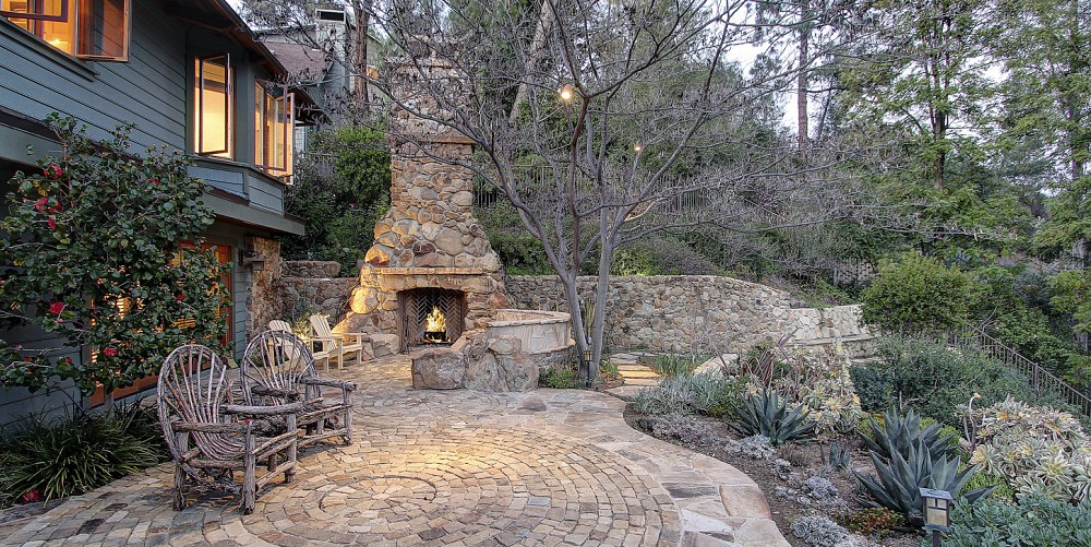 28954 Crest Drive, Agoura, CA 91301