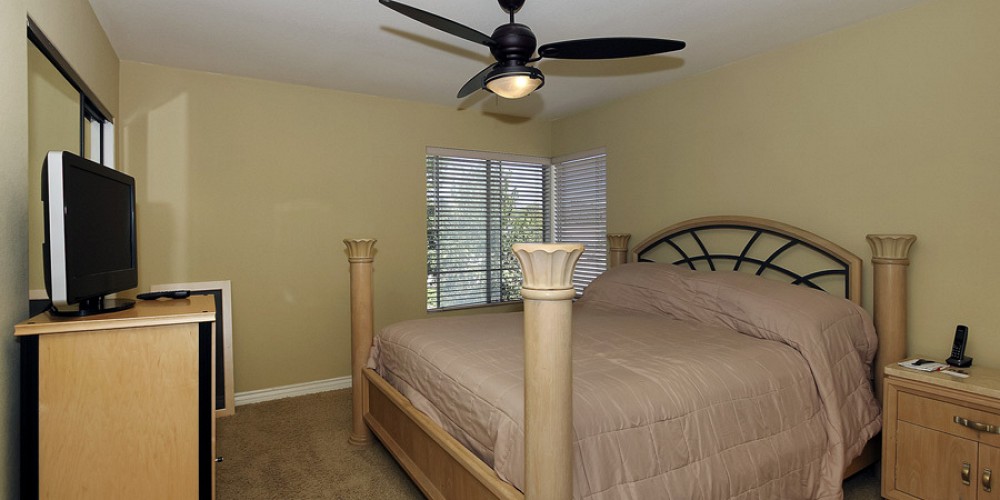 221 Camino Leon, Camarillo, CA 93012