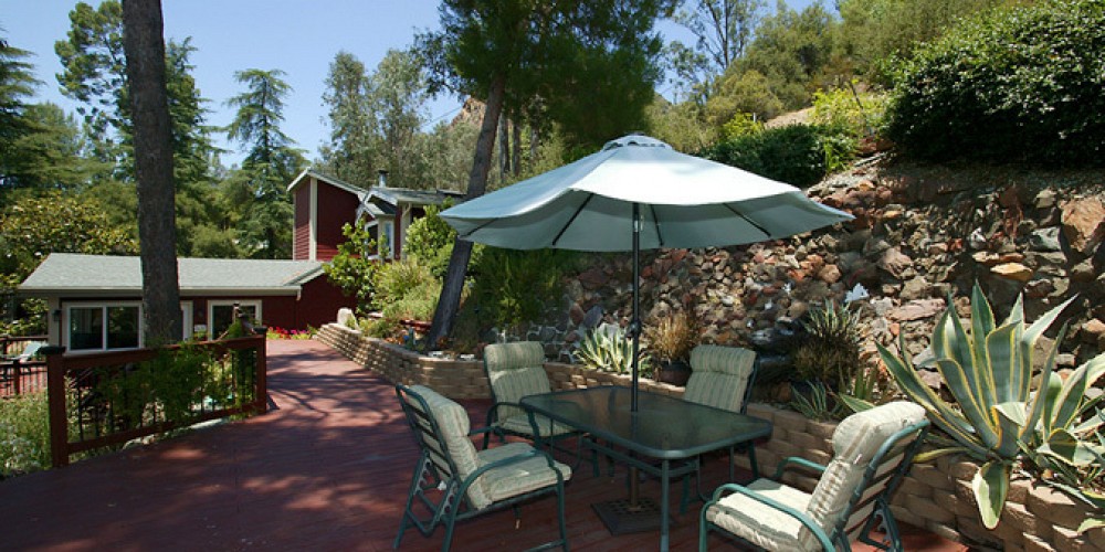 2306 Terrace Lane, Agoura, CA 91301