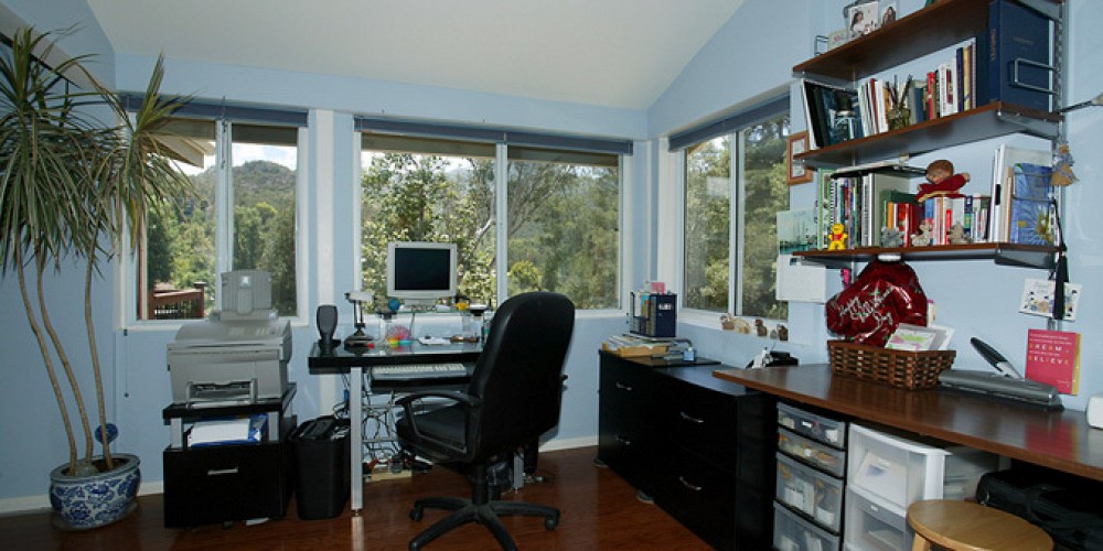 2306 Terrace Lane, Agoura, CA 91301