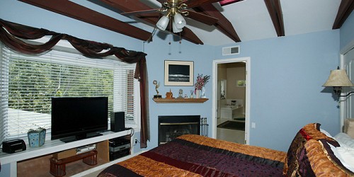 2306 Terrace Lane, Agoura, CA 91301