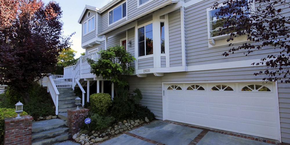 29220 Crags Drive, Agoura, CA 91301