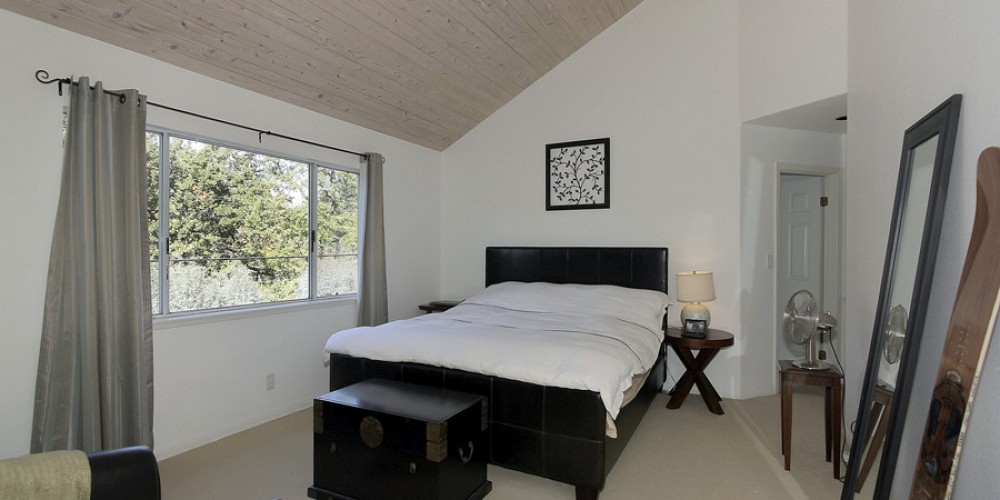 29220 Crags Drive, Agoura, CA 91301