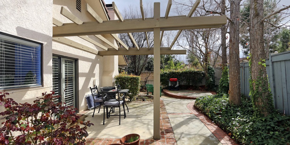 405 Vista Dorado Lane, Oak Park, CA 91377