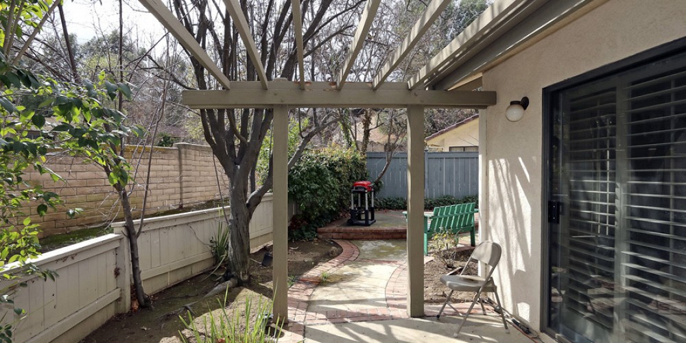 405 Vista Dorado Lane, Oak Park, CA 91377