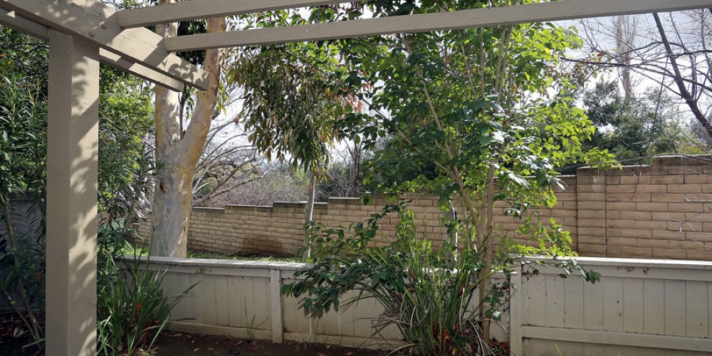 405 Vista Dorado Lane, Oak Park, CA 91377