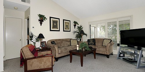 405 Vista Dorado Lane, Oak Park, CA 91377