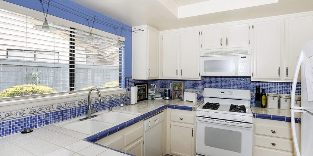 405 Vista Dorado Lane, Oak Park, CA 91377