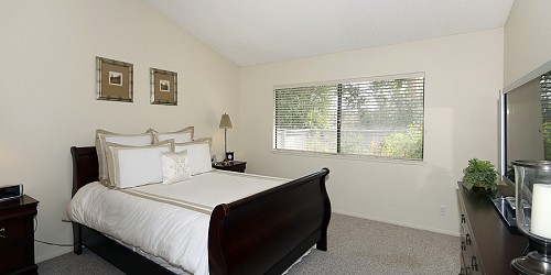 405 Vista Dorado Lane, Oak Park, CA 91377