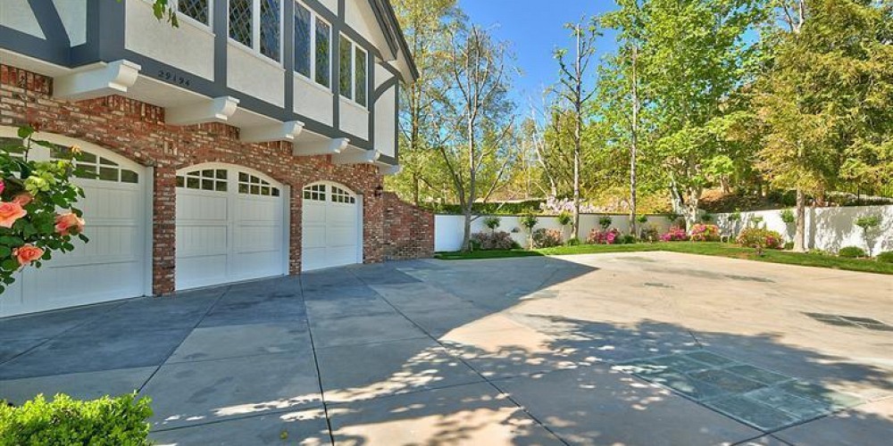 29194 Old Mill Creek Lane, Agoura, CA 91301