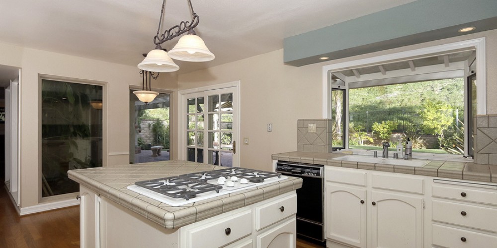 29547 Fountainwood Street, Agoura Hills, CA 91301